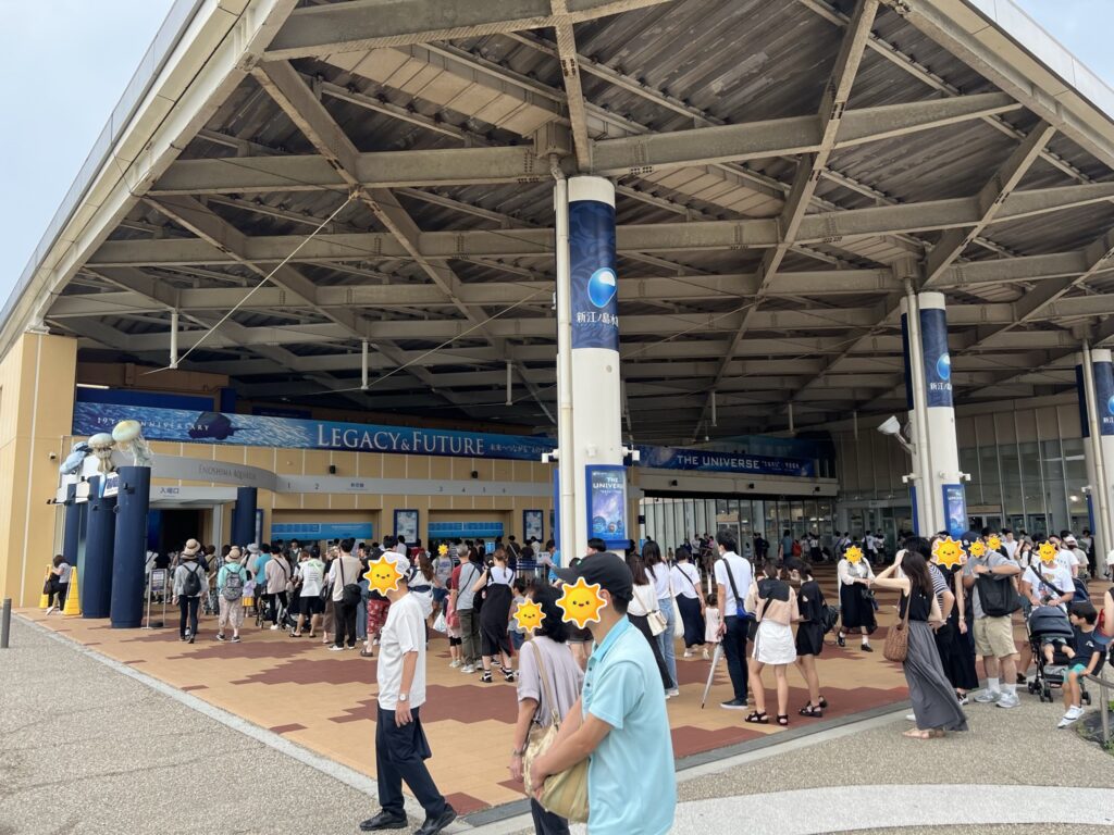 繁忙期の新江ノ島水族館